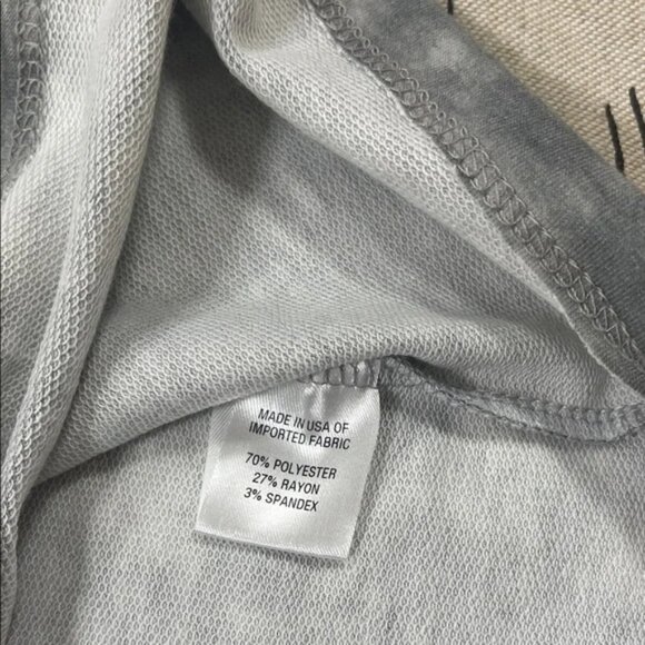 SUPPLY & DEMAND  Gray Tie-Dye Long Sleeve Top - Picture 6 of 9